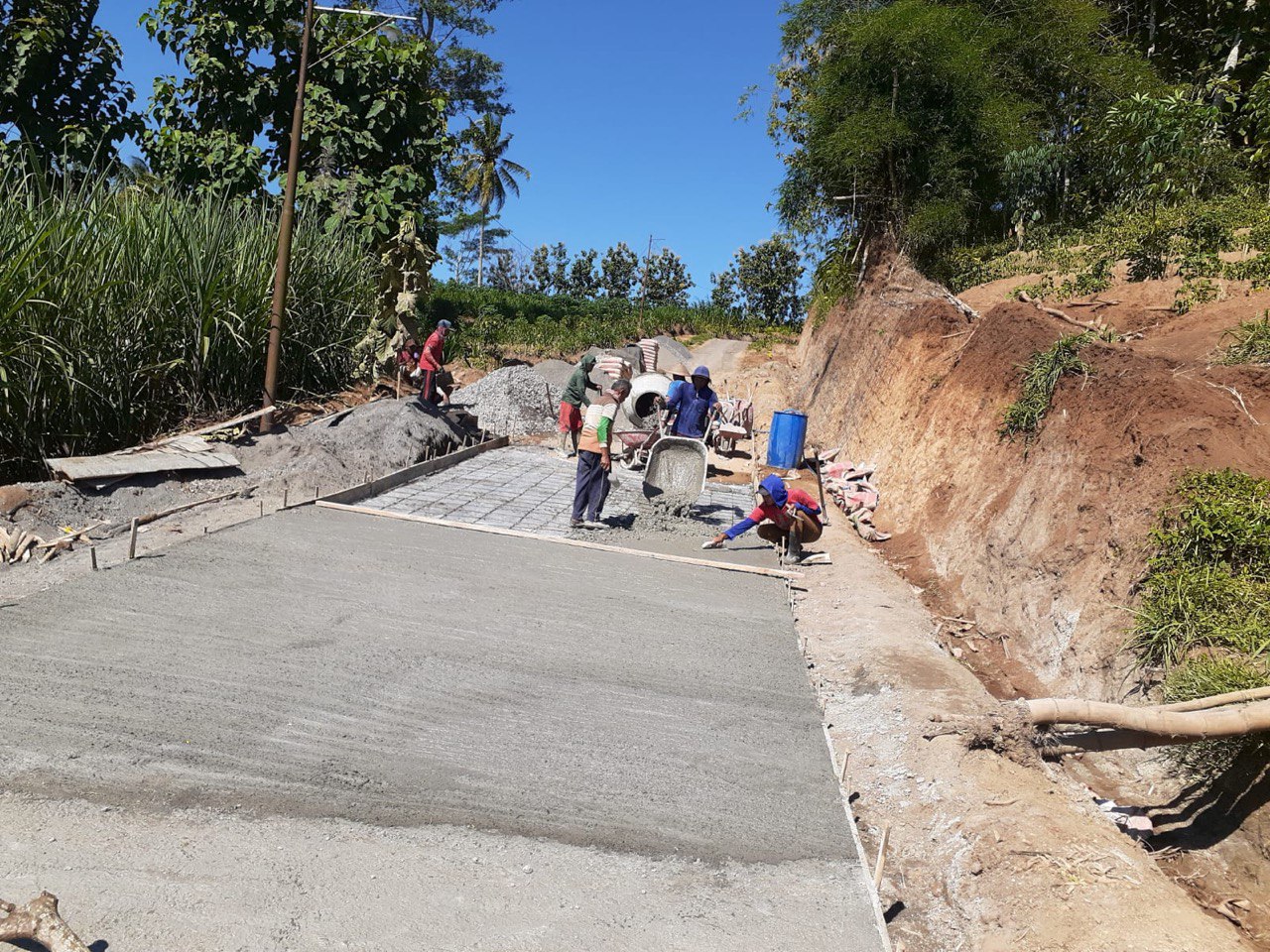 PEMBANGUNAN INFRASTRUKTUR JALAN DESA: MEWUJUDKAN KEMAJUAN DAN KESEJAHTERAAN