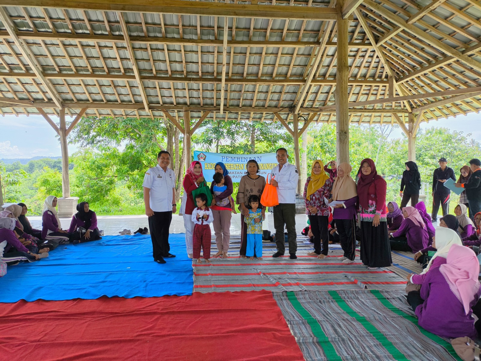 PEMBINAAN KADER KESEHATAN DESA BINANGUN PEMBINAAN KADER KESEHATAN DESA BINANGUN