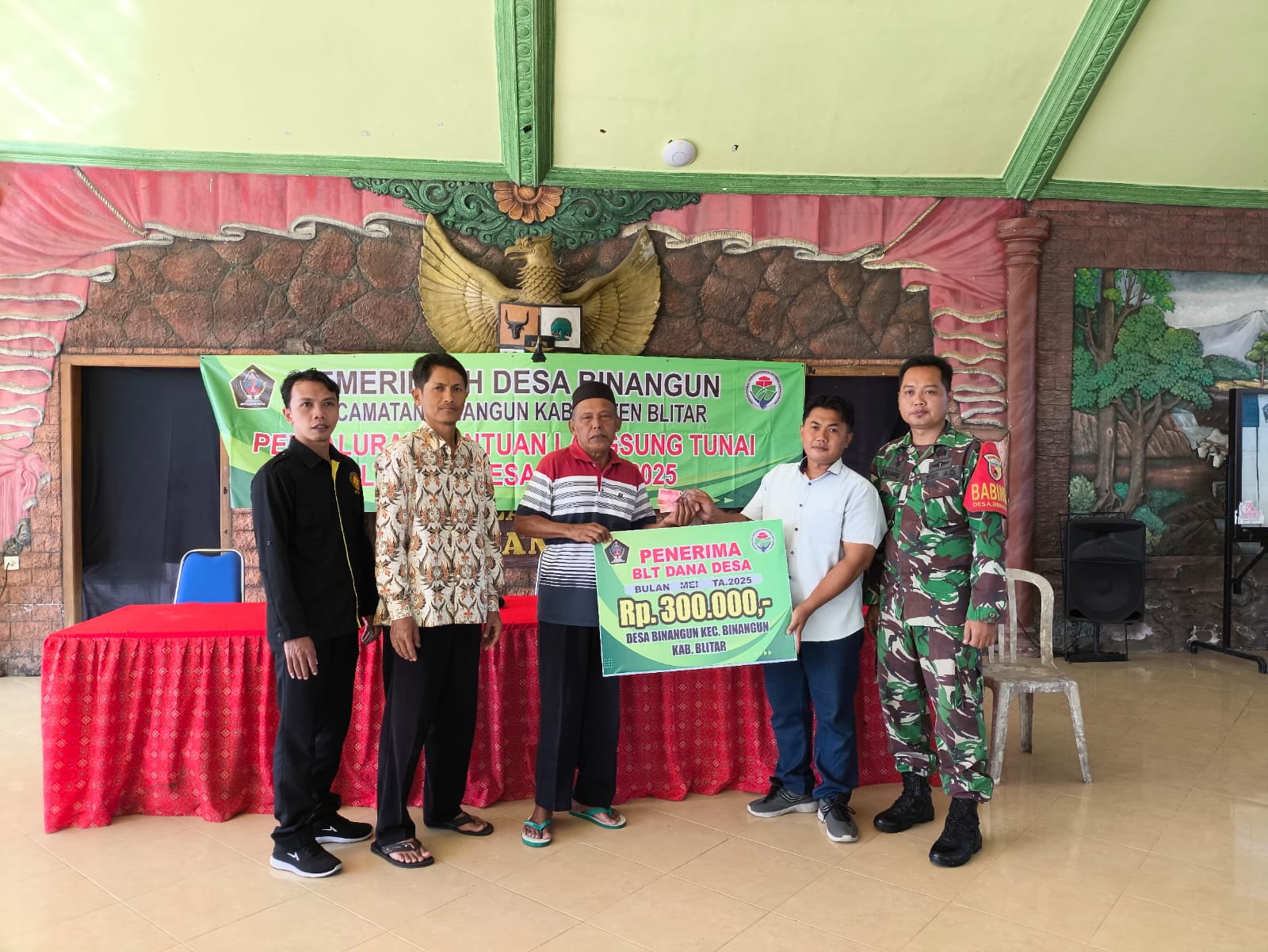 PENYALURAN BANTUAN DANA DESA BULAN MEI TAHUN 2025 DESA BINANGUN KECAMATAN BINANGUN KABUPATEN BLITAR