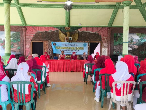 PEMBINAAN KADER KESEHATAN DESA BINANGUN