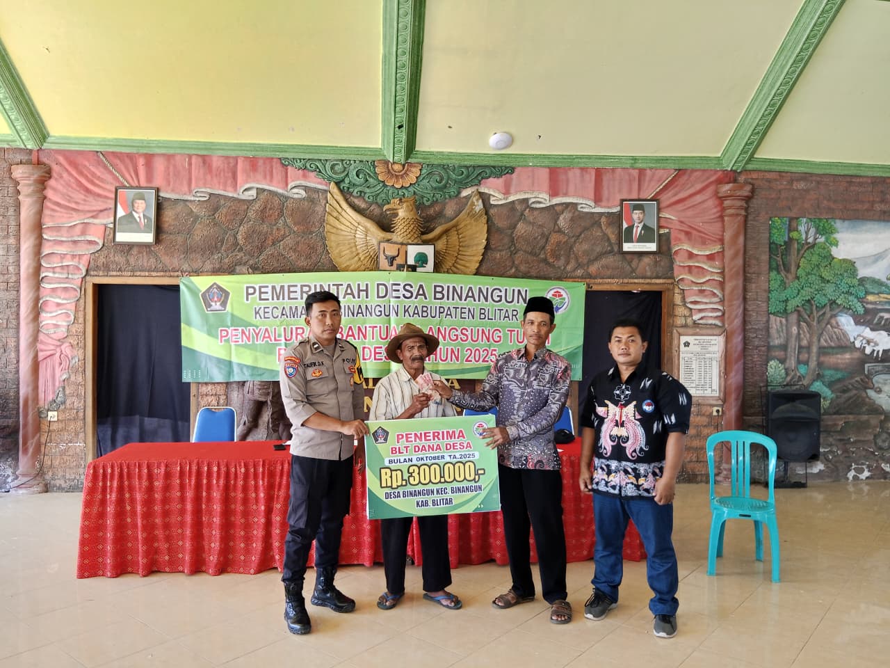 PENYALURAN BLT DANA DESA BINANGUN BULAN OKTOBER 2025 PENYALURAN BLT DANA DESA BINANGUN BULAN OKTOBER 2025