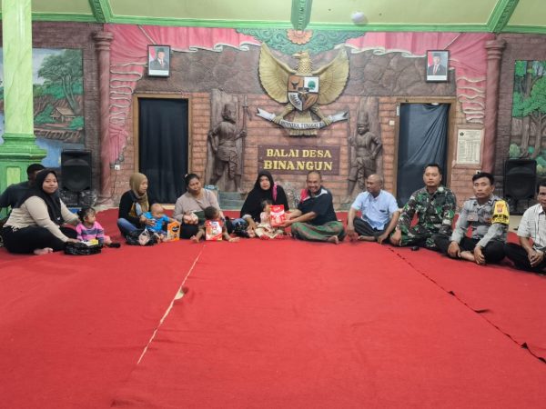 PEMBAGIAN PMT BALITA STUNTING DI DESA BINANGUN