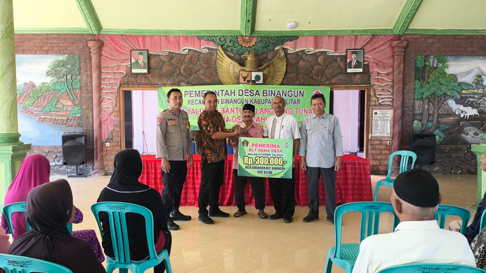 Penyaluran BLT Dana Desa Bulan November Tahun 2025 di Desa Binangun