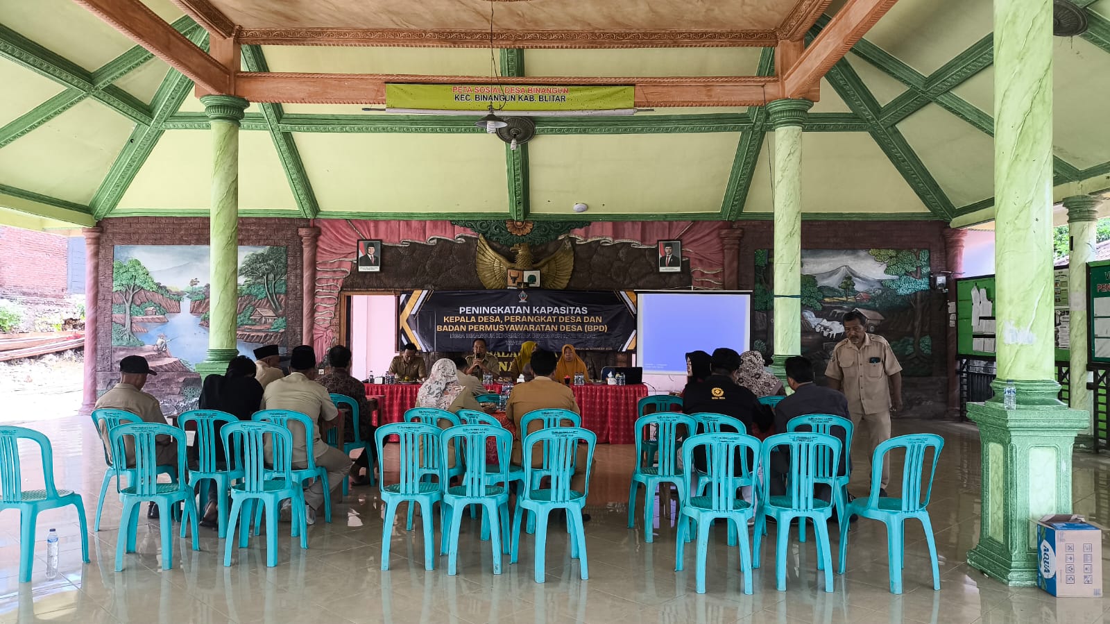 Peningkatan Kapasitas Pemerintahan Desa Binangun Digelar di Balai Desa Binangun Blitar