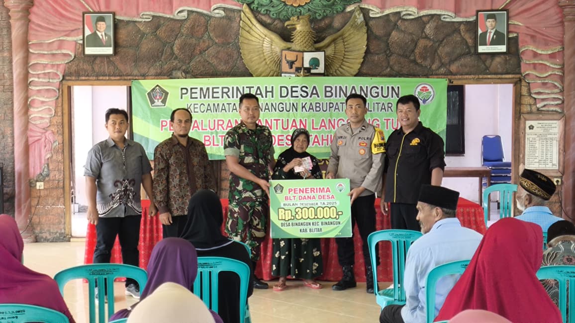 Penyerahan Bantuan Langsung Tunai (BLT) Dana Desa di Desa Binangun